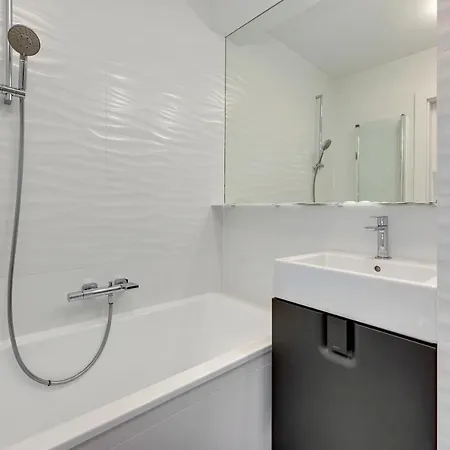 Comfort Wyspianskiego Апартаменты